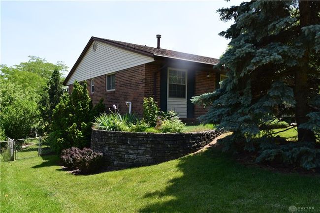 438 Crusader Dr, House other with 4 bedrooms, 3 bathrooms and null parking in Dayton OH | Image 5