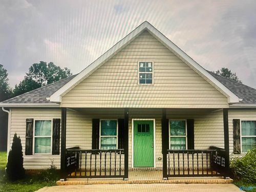 96 Spring Valley Dr, Danville, AL, 35619-6479 | Card Image