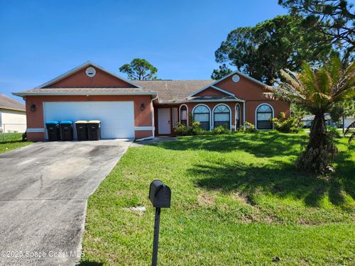 1801 Bashaw St Nw, Palm Bay, FL, 32907-9447 | Card Image