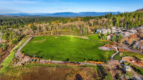 2695 20th Ave Ne, Issaquah, WA, 98029-3666 | Card Image