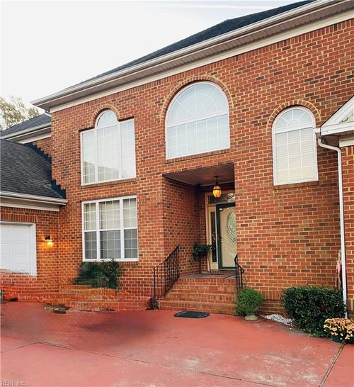 3187 S Stonebridge Dr, Norfolk, VA, 23504-4114 | Card Image