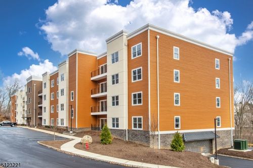 717 Preakness Ave, Paterson, NJ, 07502-1053 | Card Image