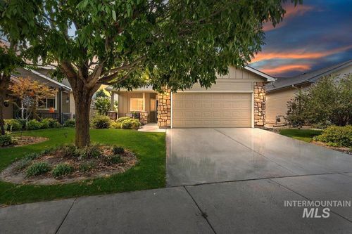 2227 S Blackspur Way, Meridian, ID, 83642-7496 | Card Image
