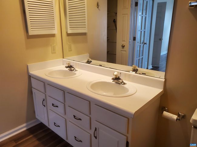 1348 Le Parc Ter, House attached with 2 bedrooms, 3 bathrooms and null parking in CHARLOTTESVILLE VA | Image 9