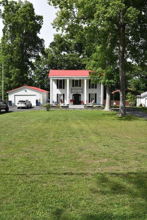 736 E Lakeshore Dr, Burnside, KY, 42519-9455 | Card Image