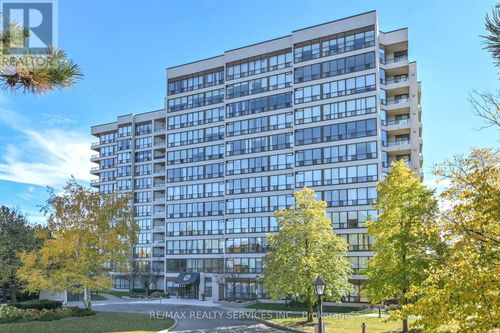 104-12 Laurelcrest St, Brampton, ON, L6S5Y4 | Card Image
