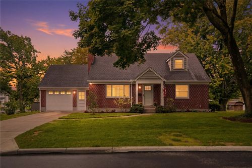 136 Ridgeway Dr, Centerville, OH, 45459-4614 | Card Image