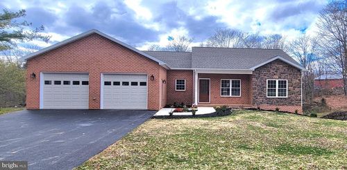 21611 Leitersburg Smithsburg Rd, HAGERSTOWN, MD, 21742-4939 | Card Image