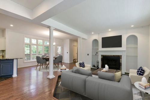 149 Country Bluff Dr, Branson, MO, 65616-8848 | Card Image