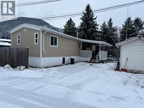 {{alt}} | Card Image