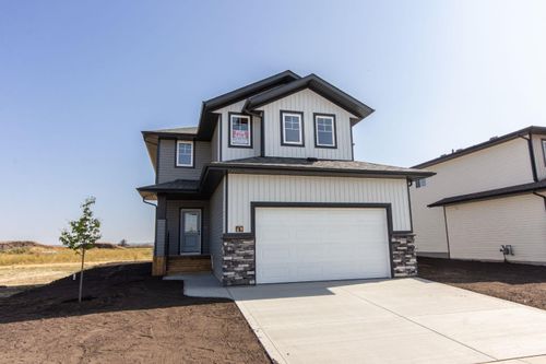 49 Trinity Street, Lacombe, AB, T4L0L1 | Card Image
