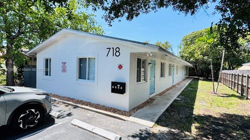 apt-1-718 Se 13th St, Fort Lauderdale, FL, 33316-2004 | Card Image