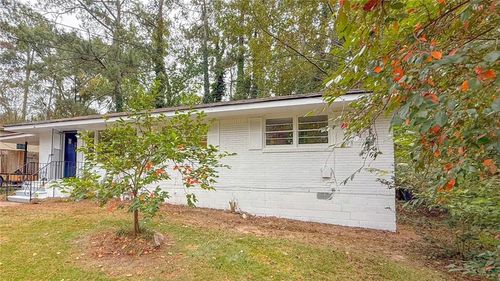 633 Brookwood Dr, Forest Park, GA, 30297-3012 | Card Image