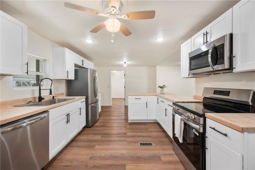 2160 Lois Blvd, LAKE ALFRED, FL, 33850-6300 | Card Image