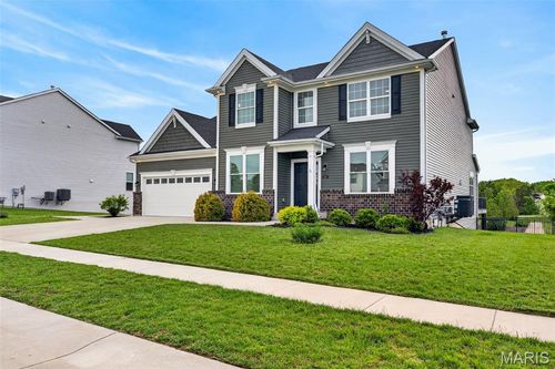 187 Redmond Pines Dr, Wentzville, MO, 63385-4359 | Card Image