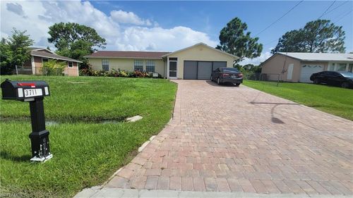 3711 10th St Sw, LEHIGH ACRES, FL, 33976-2806 | Card Image