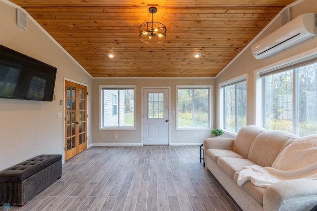 Sunroom | Image 29