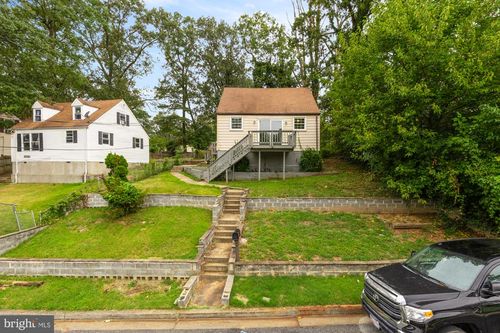 5710 64th Pl, RIVERDALE, MD, 20737-2525 | Card Image