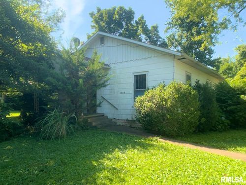 1309 W Sycamore St, Carbondale, IL, 62901-5108 | Card Image