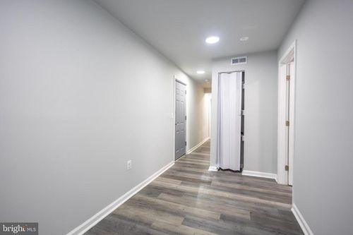 b8-1300 Morris Rd Se, WASHINGTON, DC, 20020-5237 | Card Image