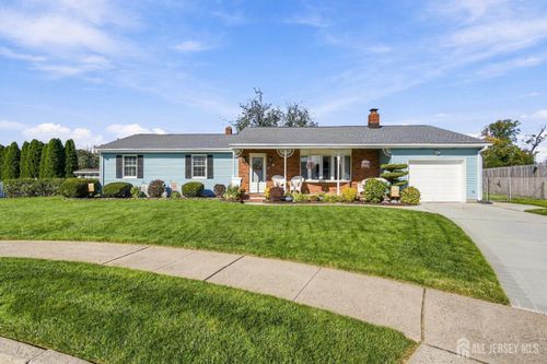 5 Seaman Ct, South Amboy, NJ, 08879-1950 | Card Image