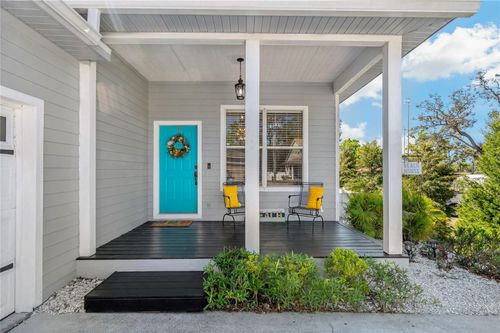 513 Meres Blvd, TARPON SPRINGS, FL, 34689-2621 | Card Image