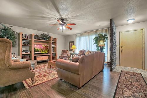 920 Sherwood Rd, Clinton, OK, 73601-5438 | Card Image