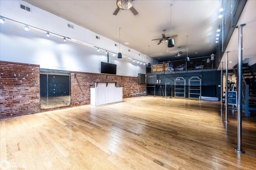 63 5th St, Woodbine, IA, 51579-1228 | Card Image