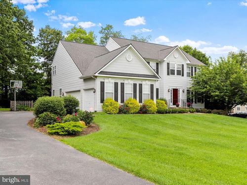 149 General Mcclellan Ct, HARPERS FERRY, WV, 25425-3182 | Card Image