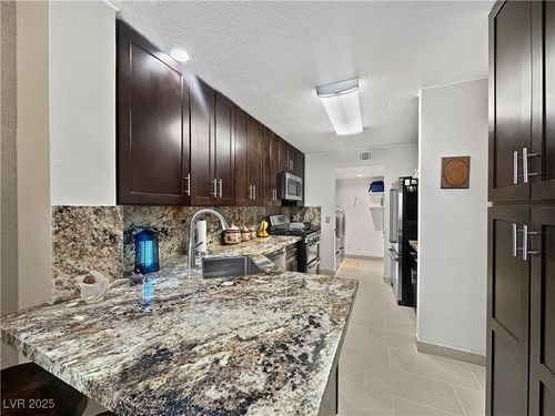 7952 Lonette Ave, Las Vegas, NV, 89147-5020 | Card Image