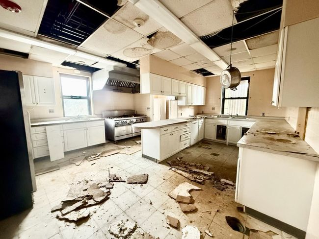 Commercial kitchen | Image 7