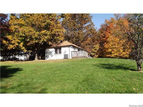 809 Mount Airy Rd, New Windsor, NY, 12553-8965 | Card Image