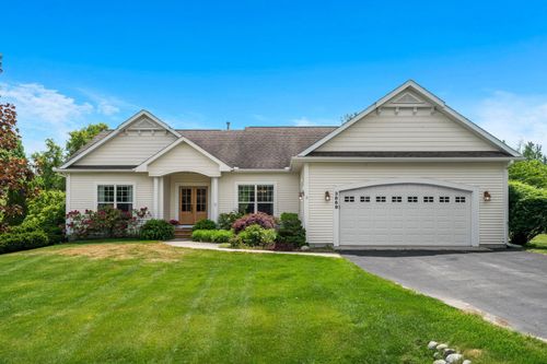 3869 Stone Ridge Dr, Traverse City, MI, 49684-7219 | Card Image