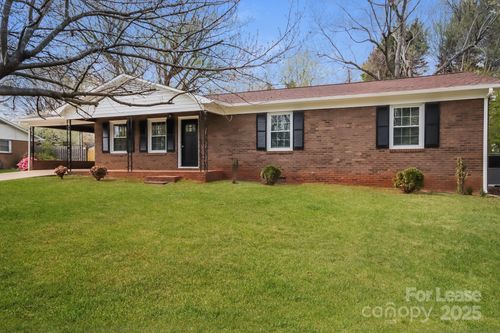 1135 Carolina Cir, Statesville, NC, 28677-3336 | Card Image