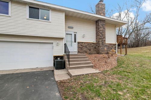12315 Oak Leaf Ct, Burnsville, MN, 55337-2969 | Card Image