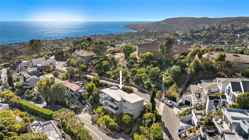 888 Summit Dr, Laguna Beach, CA, 92651-3421 | Card Image