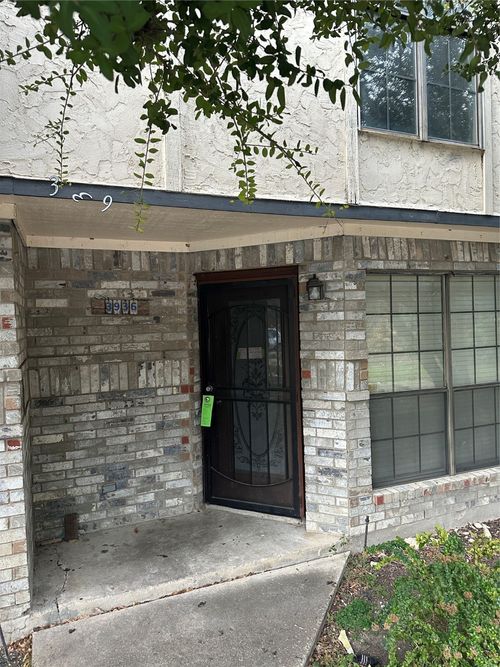 3936 Brandon Park Dr, Garland, TX, 75044-6454 | Card Image