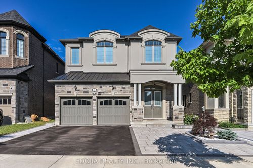11 Alex Black St, Maple, ON, L6A5A2 | Card Image