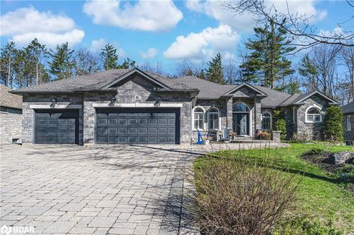 6 Collins Lane, Minesing, ON, L9X0H4 | Card Image
