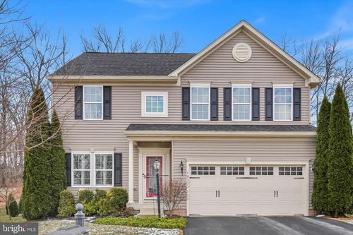 1021 Countryside Rd, SEVEN VALLEYS, PA, 17360-8999 | Card Image