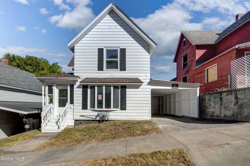36 Maple St, Gloversville, NY, 12078-4512 | Card Image