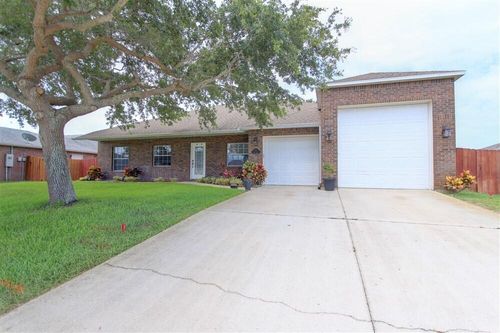 125 Palm Cir, Melbourne, FL, 32940-7204 | Card Image