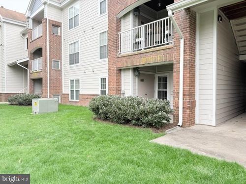 unit-104-20958 Timber Ridge Ter, ASHBURN, VA, 20147-7719 | Card Image
