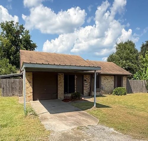 9050 Shepherd Dr, Beaumont, TX, 77707-1232 | Card Image