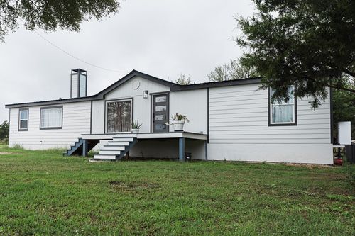 1185 Fm 812, Cedar Creek, TX, 78612-5009 | Card Image