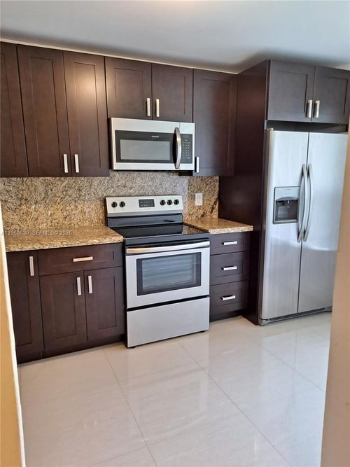 8041-8041 Sw 21st Ct, Miramar, FL, 33025-2258 | Card Image