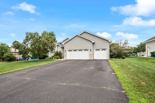 10020 Butternut Ave N, Brooklyn Park, MN, 55443-1872 | Card Image