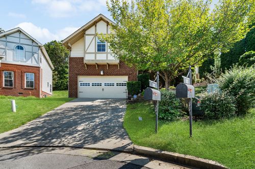 113 Lake Point Ct, Nashville, TN, 37214-4395 | Card Image