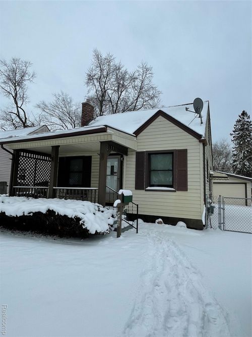 4462 1st St, Wayne, MI, 48184-2180 | Card Image