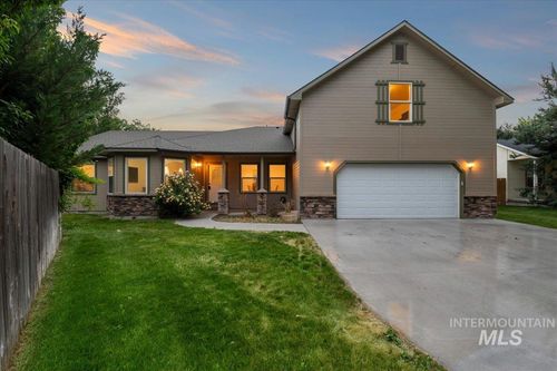 1231 N 14th E, Mountain Home, ID, 83647-3808 | Card Image